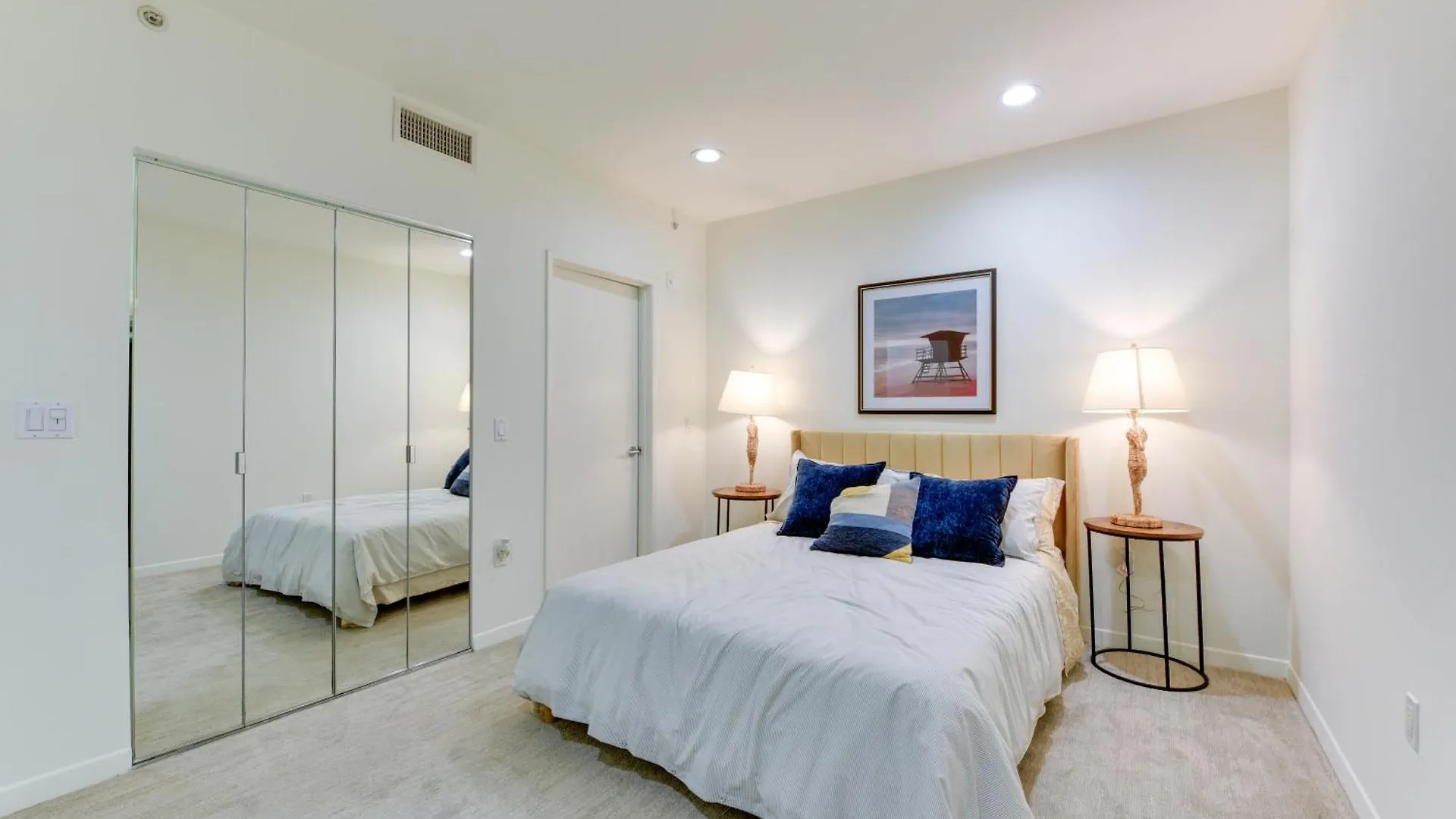 Wake Up On The Waters Edge Daire Los Angeles ABD